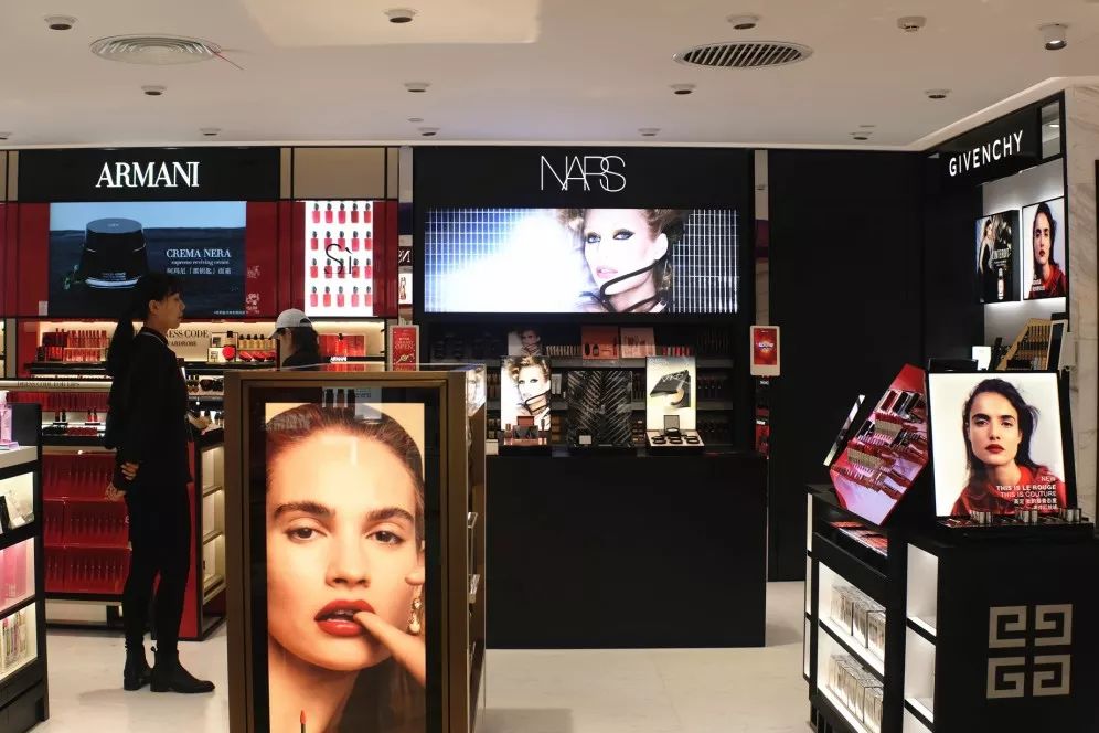 浦东机场日上免税店24小时营业么,浦东机场怎么经过日上免税店