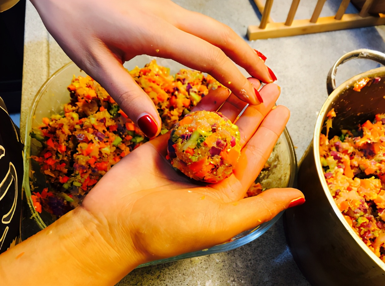 给狗狗做食物可保存,给狗狗做什么保健