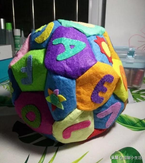 自己动手做一个足球,自制一个迷你足球