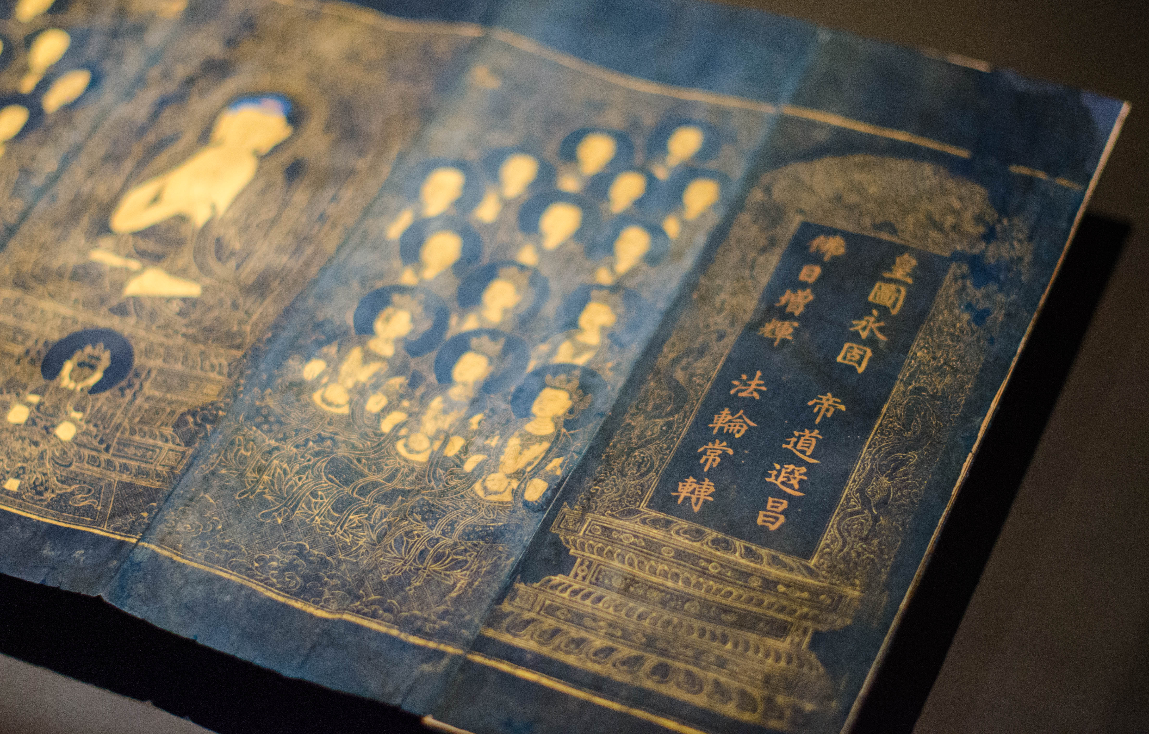 阿布扎比海上卢浮宫兵马俑,探秘阿布扎比卢浮宫