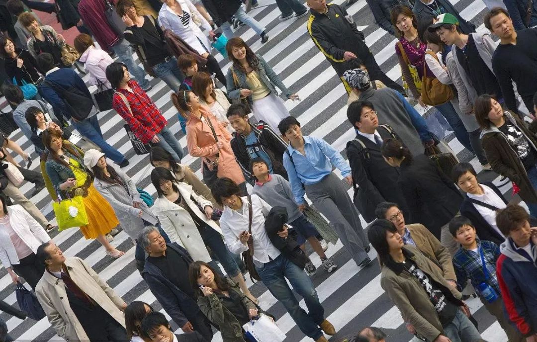 越是危机越能看清人性,所有危机的背后都是人心的危机