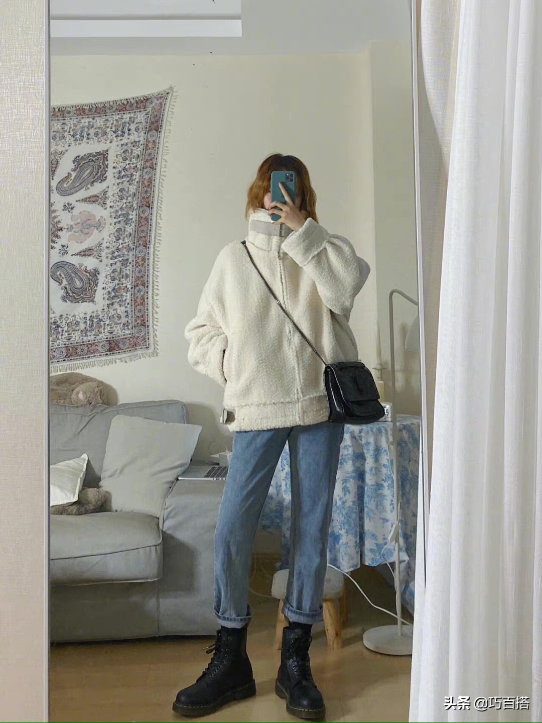 一双白色马丁靴冬天多种穿搭,有一双马丁靴该怎么搭配呢