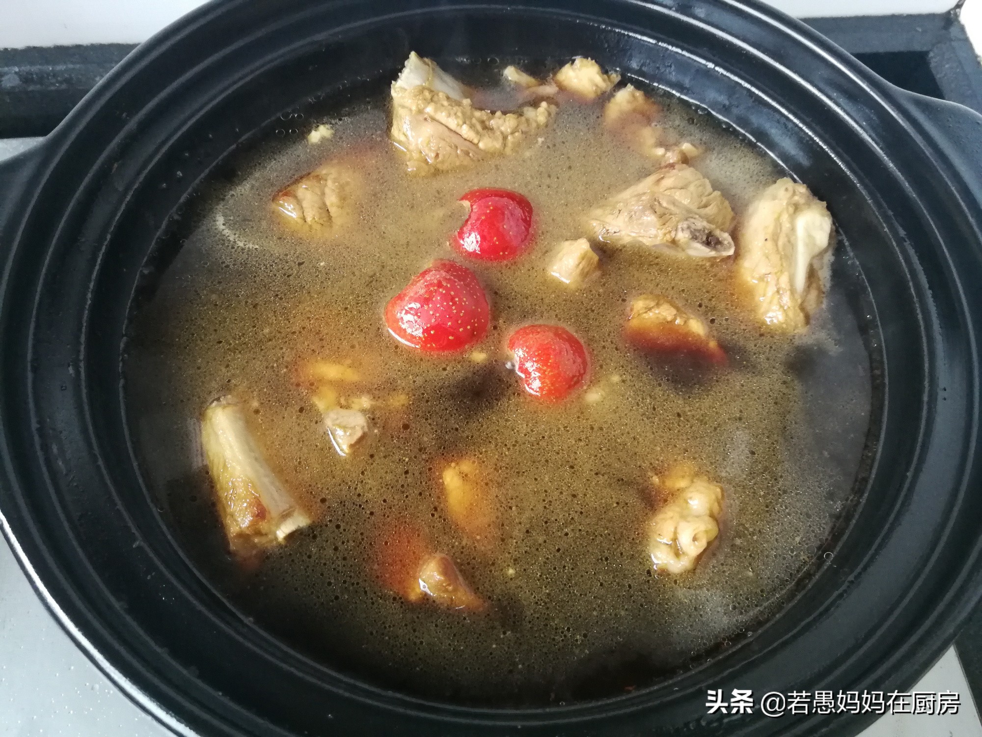 山楂话梅排骨的正宗做法,炖排骨软烂香放啥料