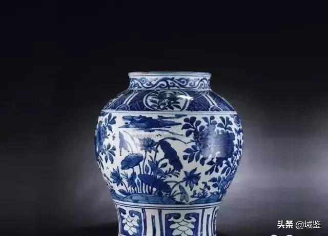 明嘉靖民窑鱼藻纹梅瓶,明代瓷器青花瓷器鉴定视频