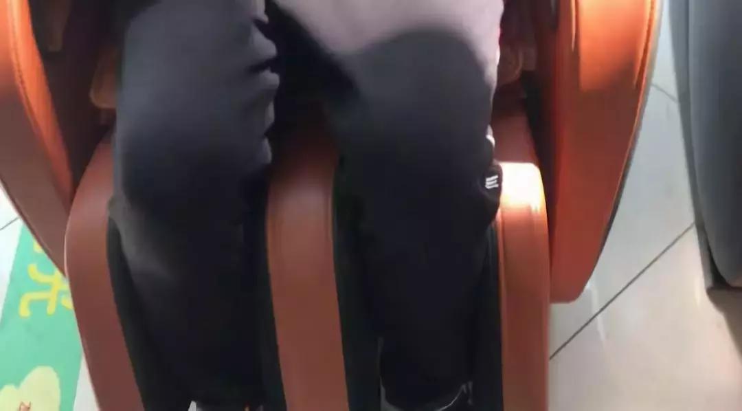 广东按摩椅事件,女士按摩椅出现事故