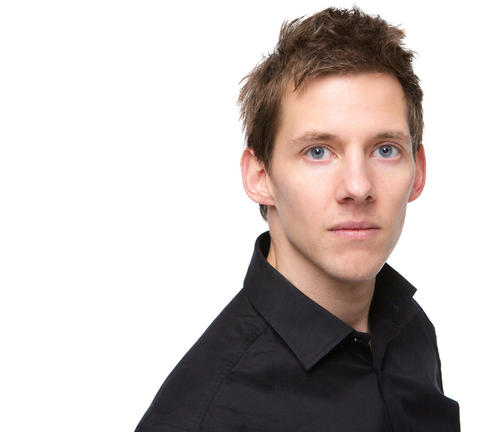 双语:最新研究显示,名字会影响并逐渐改变一个人的容貌