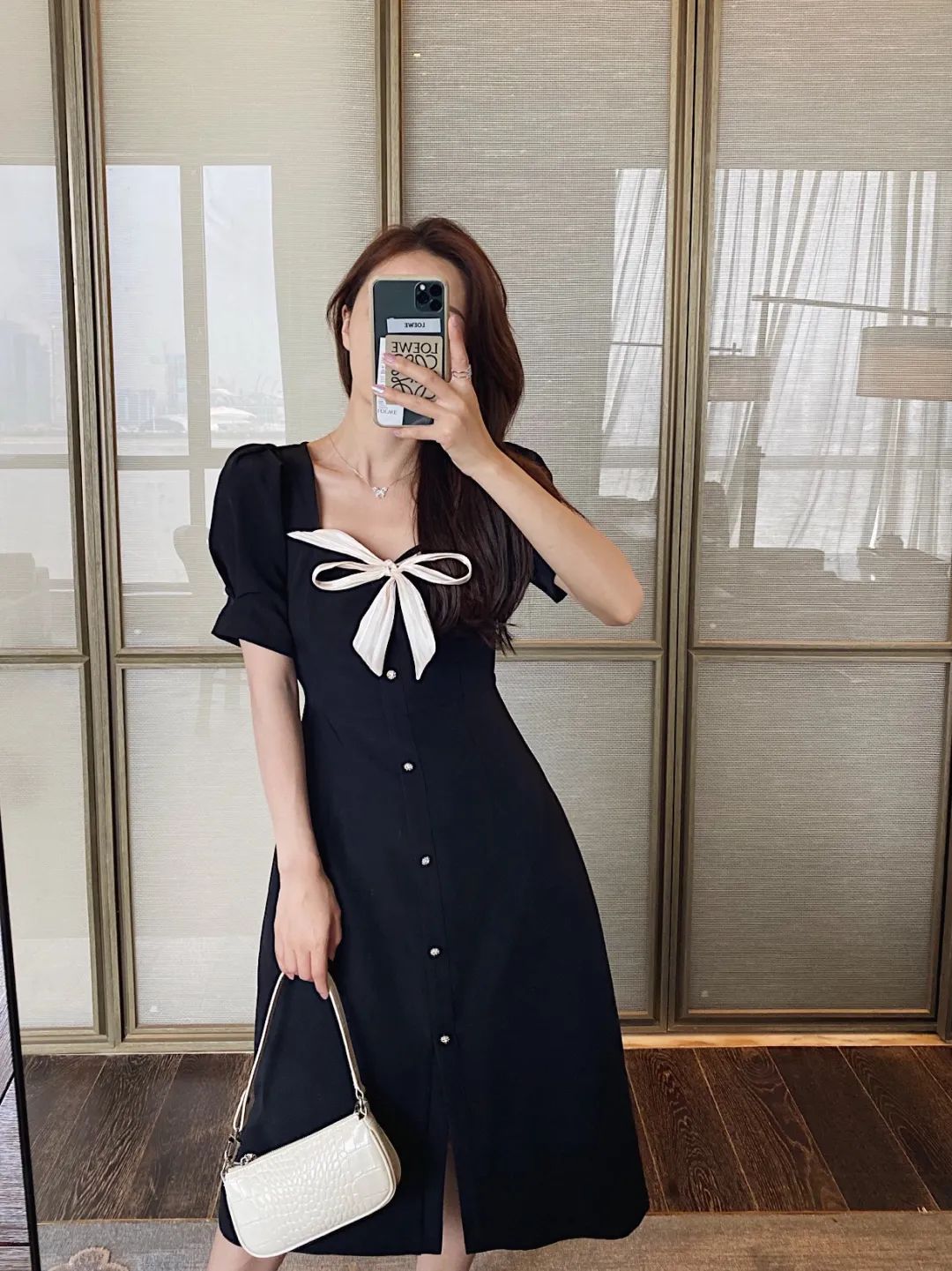 全是黑色衣服怎么穿出高级感,男黑色衣服的高级搭配