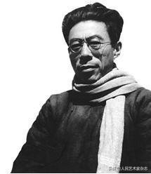 这首闻一多本人都不甚满意的一时之作，却在70年后经由一个8岁小女孩之口，触动了亿万人的心