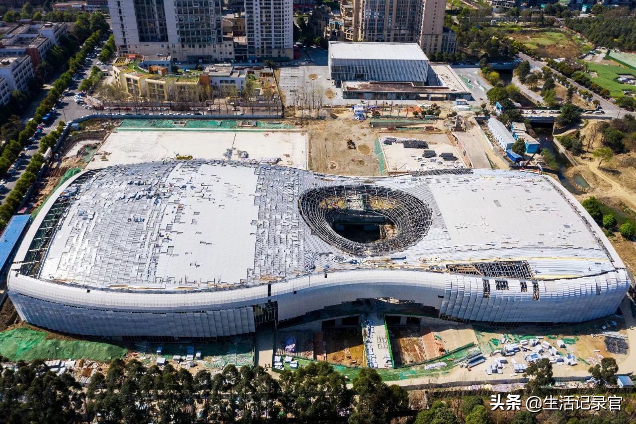 成都大运会——“成都版深圳湾春茧体育馆”再爆内部施工及效果图