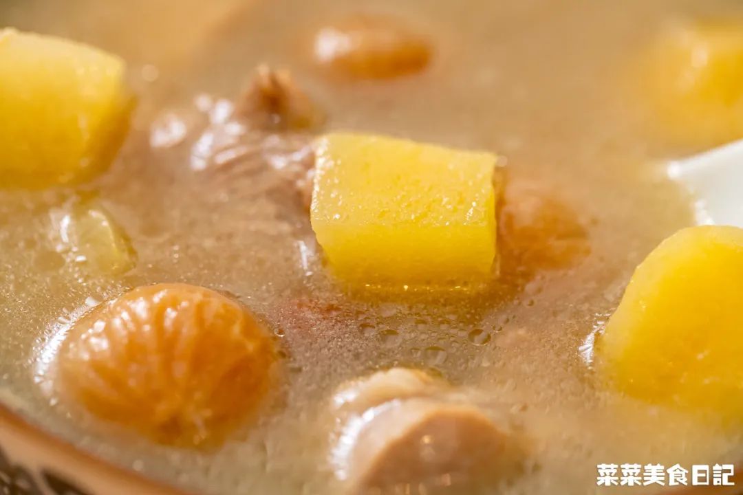 这一碗又润又美，电饭煲一键搞定！比敷面膜还管用