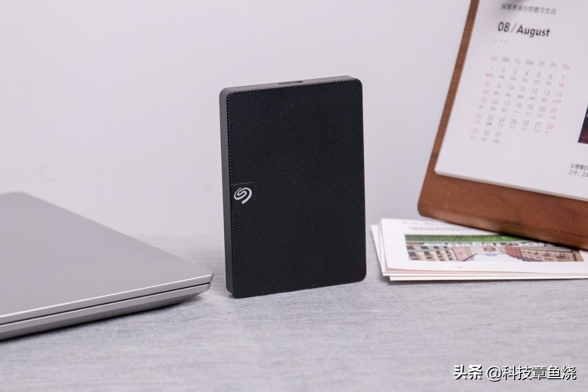 高端移动硬盘推荐,商务移动硬盘