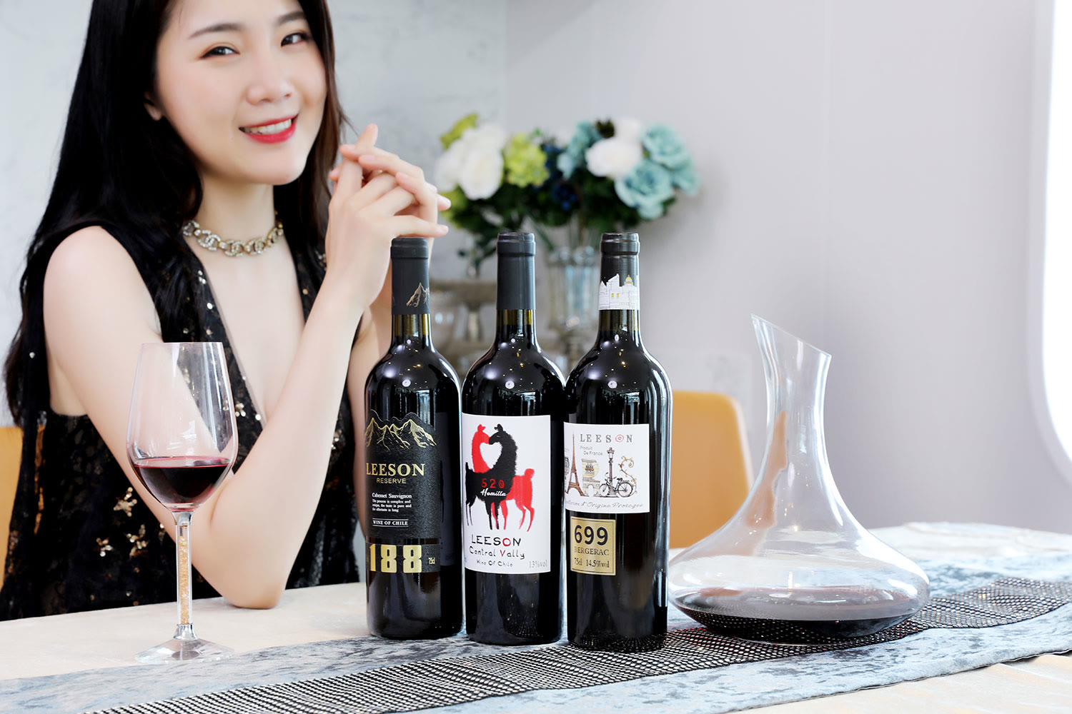 新手如何认识葡萄酒真假,葡萄酒为何挂杯