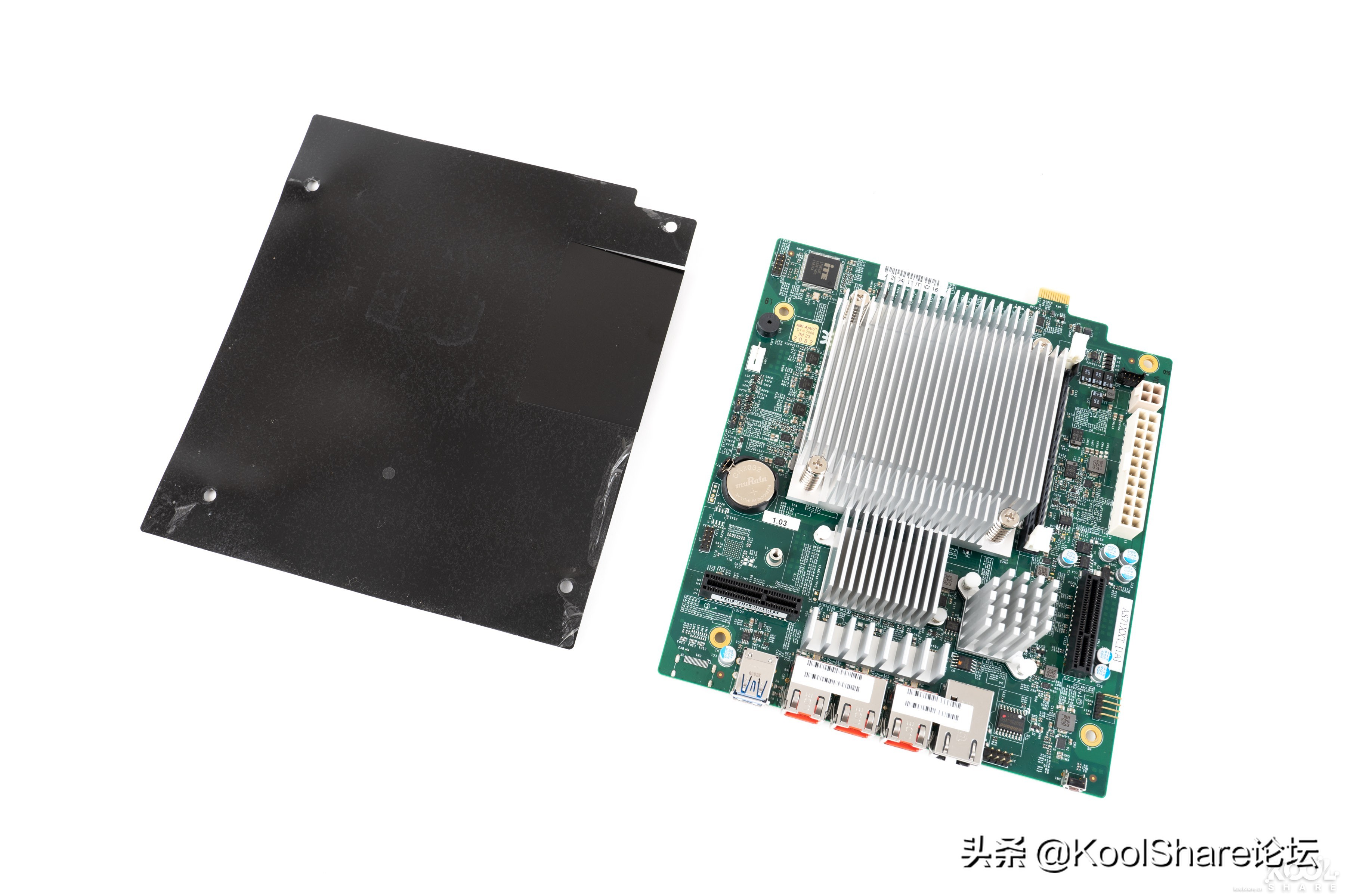 ASUSTOR爱速特旗舰NASAS7110T拆解评测