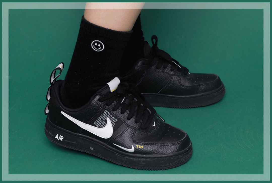 我花2000块抢到3双限量球鞋,还送了一个包...