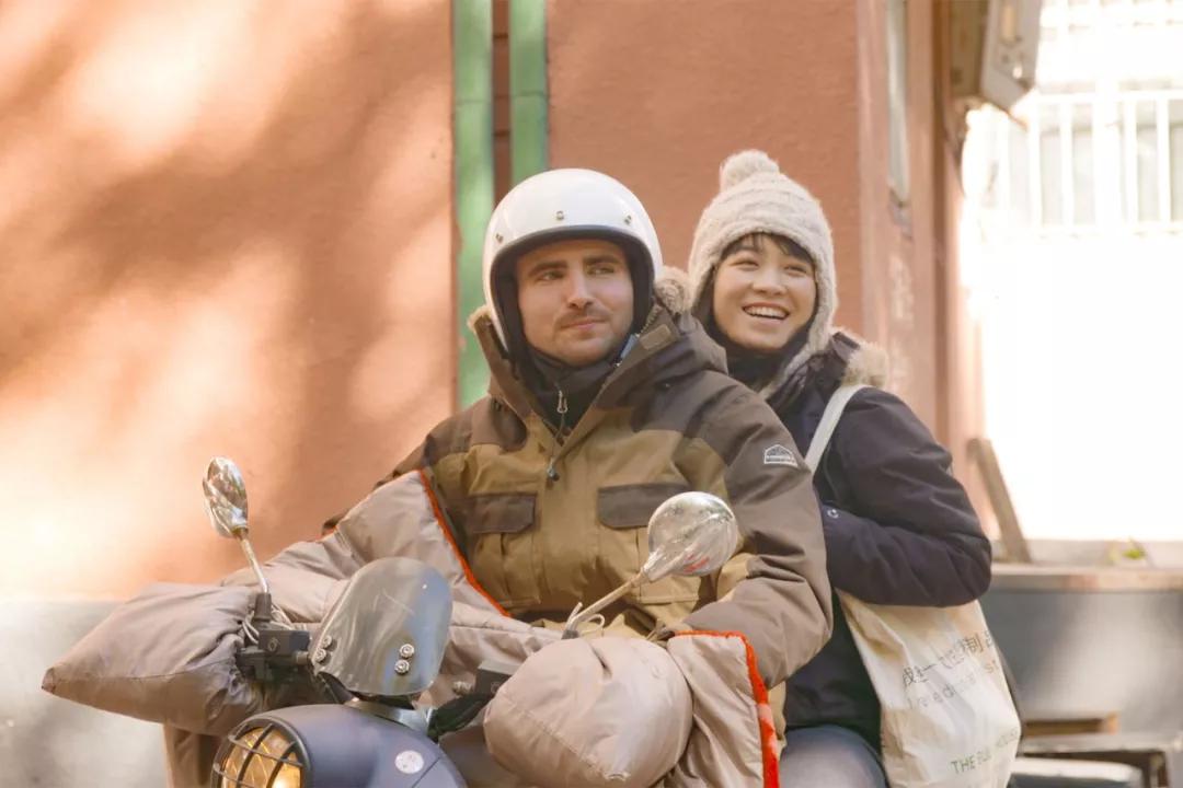 北京一对情侣三年不点外卖,一对北京情侣三年零收入