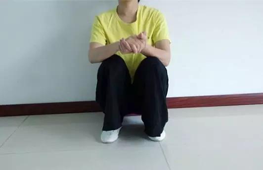 乞丐蹲对肠胃有好处吗,南怀瑾大师讲乞丐蹲的视频