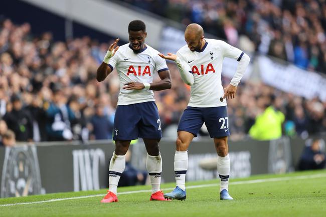 穆里尼奥下令后防重建刻不容缓,穆里尼奥被问到摆大巴时怎么说