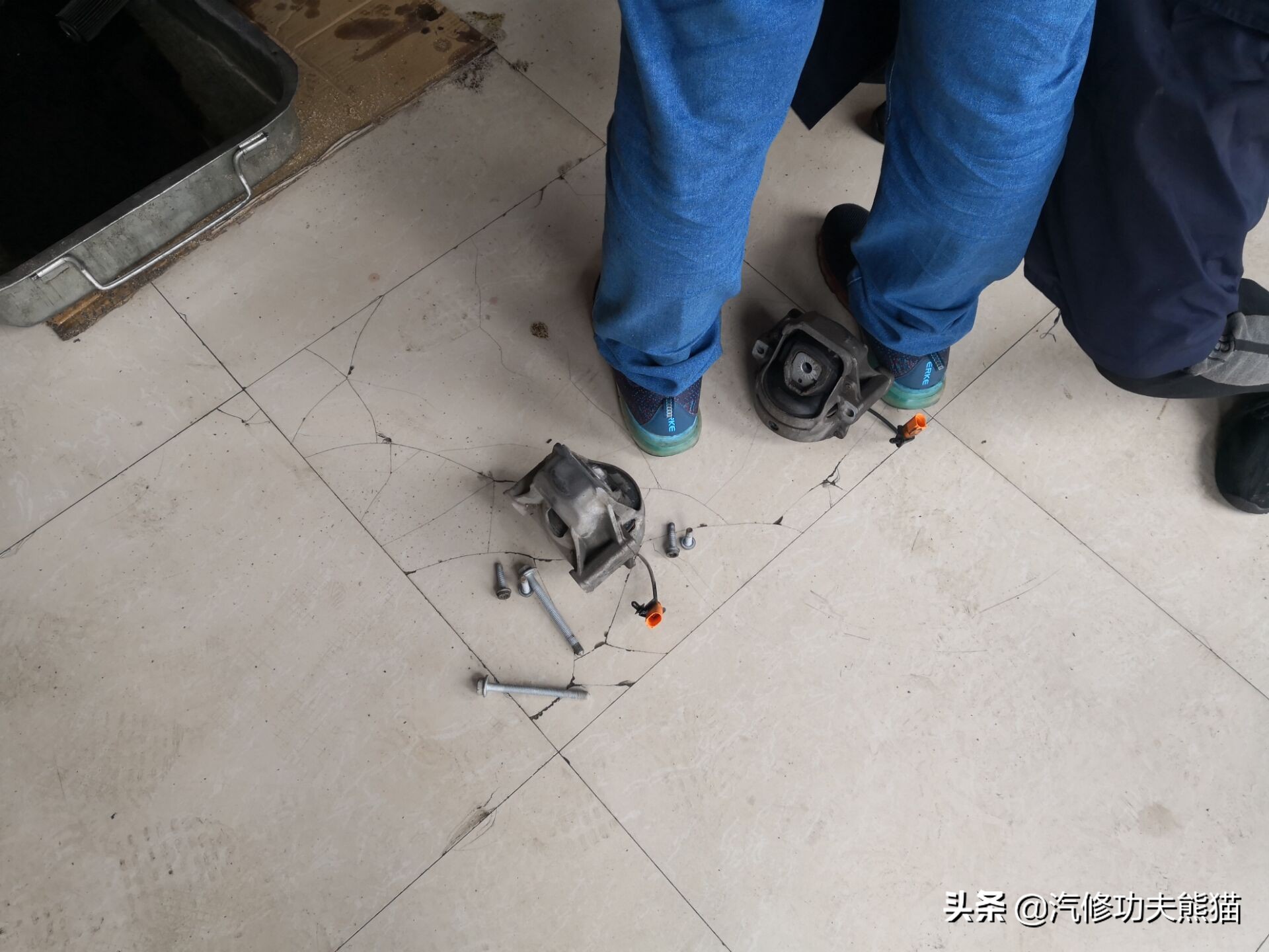 奥迪第三代ea888怎么还烧机油,奥迪的三代ea888烧机油吗