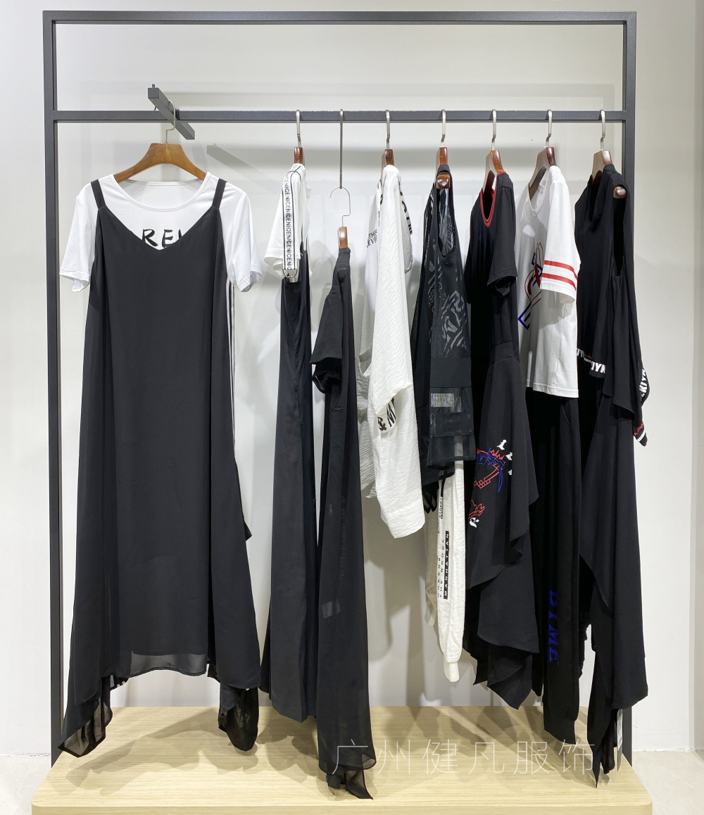 韩国尾货东大门v领大码女装,中长款潮牌大码女装