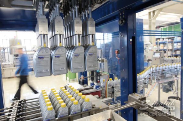 秉持工匠精神品质，百年SRS润滑油神州再启航