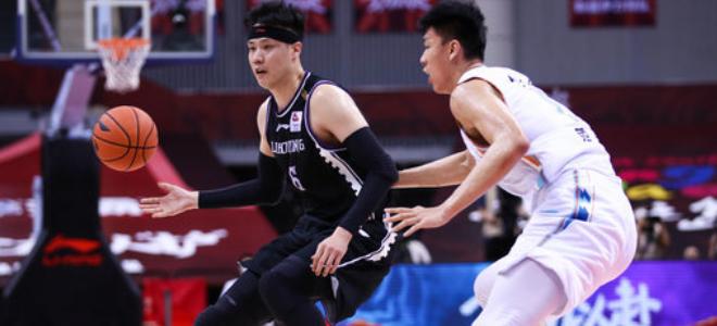 新疆辽宁比赛郭艾伦,赵继伟激起齐麟斗志