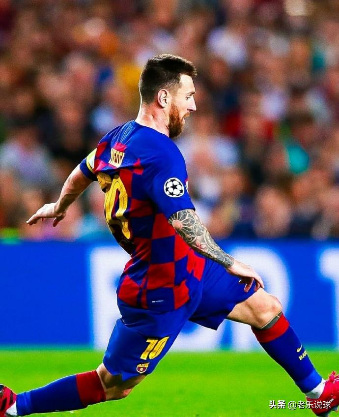 这家伙眼里只有足球，梅西一举动证明，鞋子掉了还在东张西望
