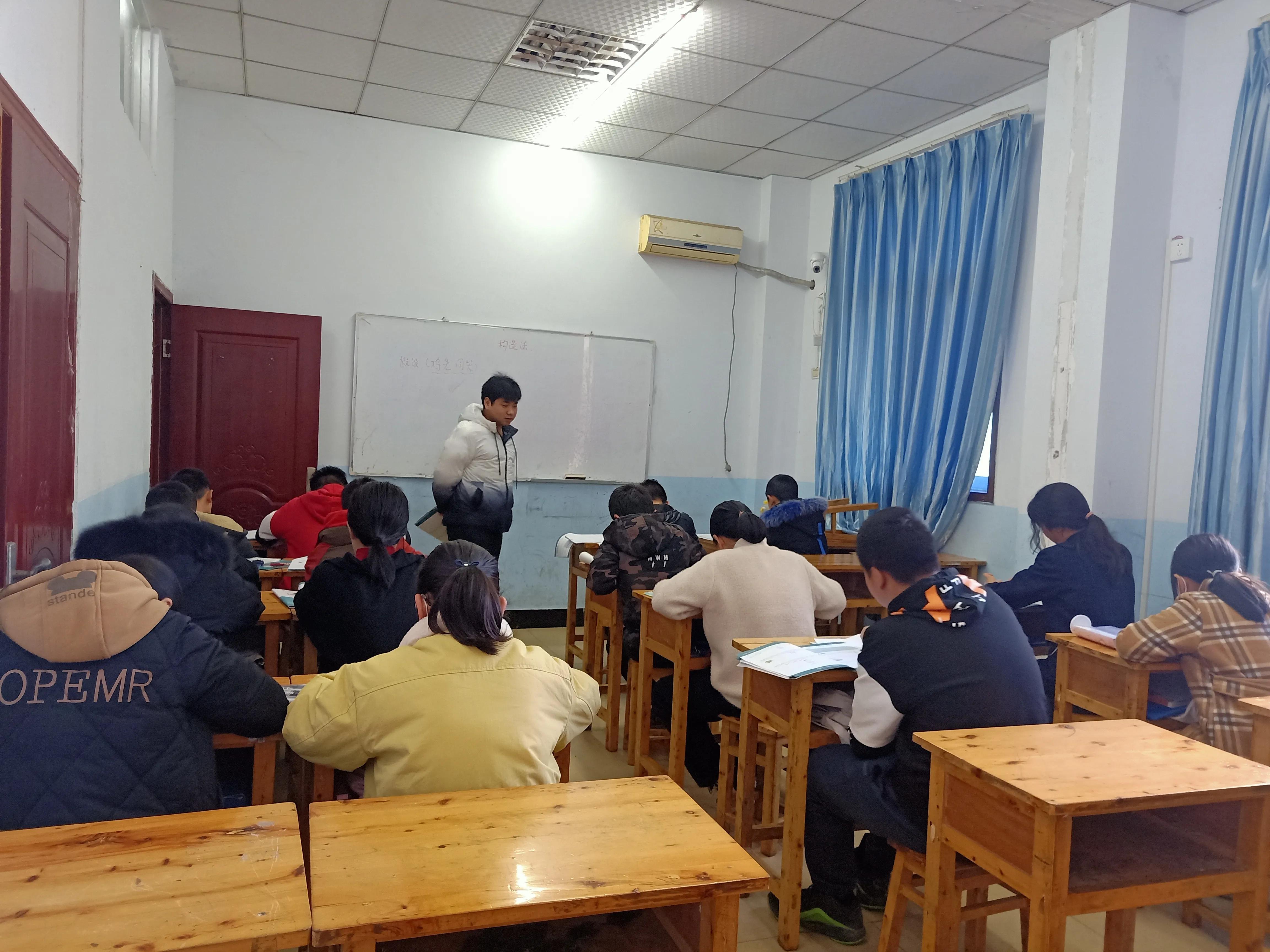 培训机构老师和真正老师的区别,培训机构的老师靠谱吗