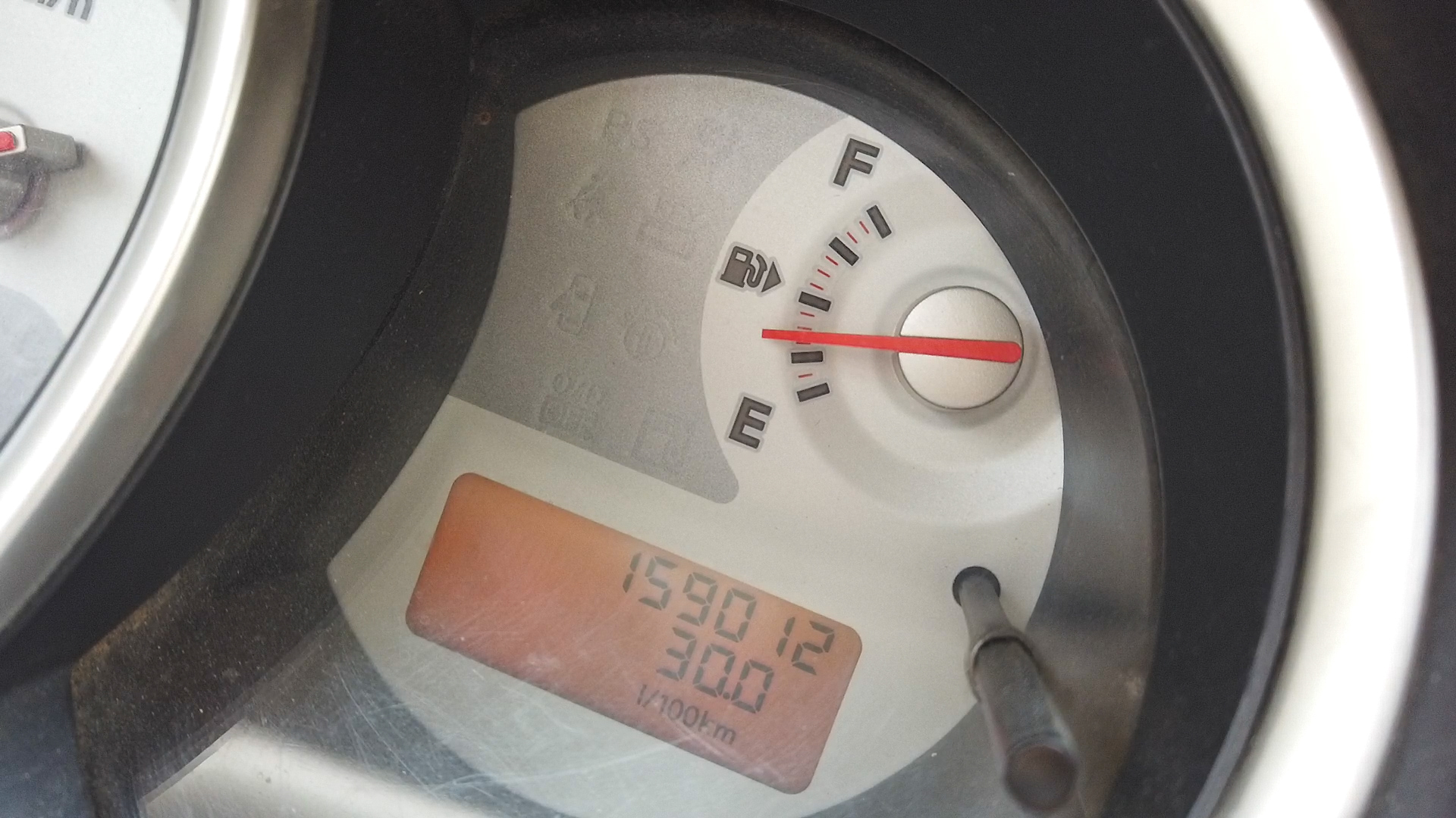 90后夫妻开车去西藏旅游,90后夫妻长途货车进西藏