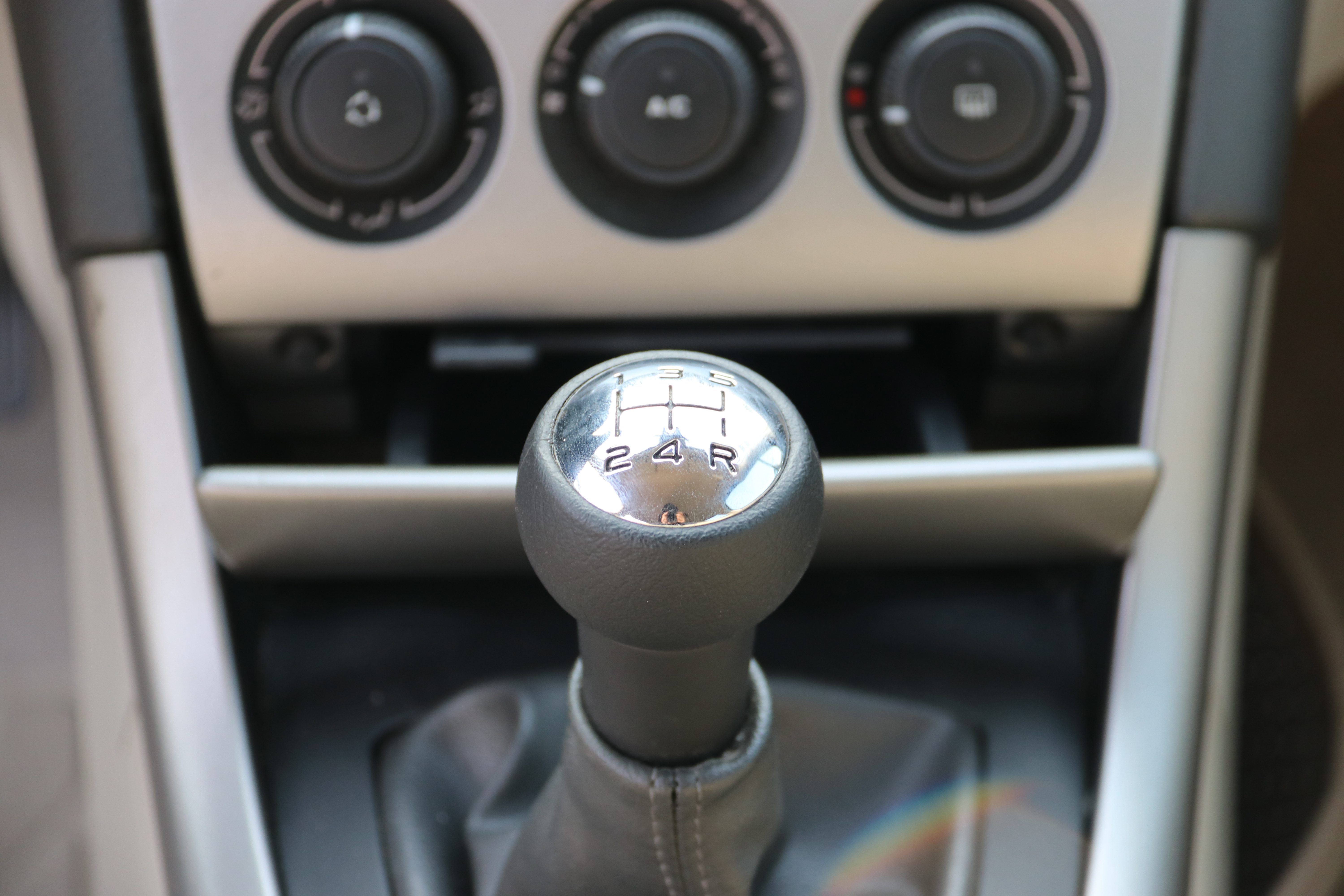 哪辆法系车最具性价比,十五万落地法系车哪款质量最好