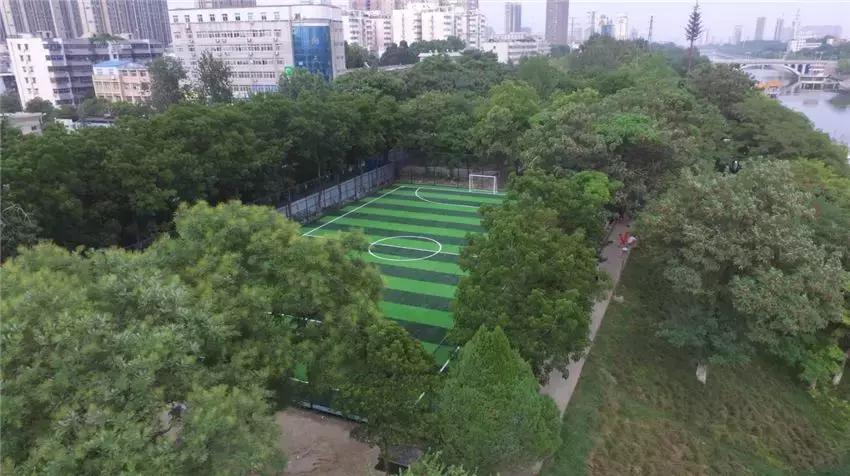 平顶山湛河足球场在哪里,平顶山哪个地方有足球场