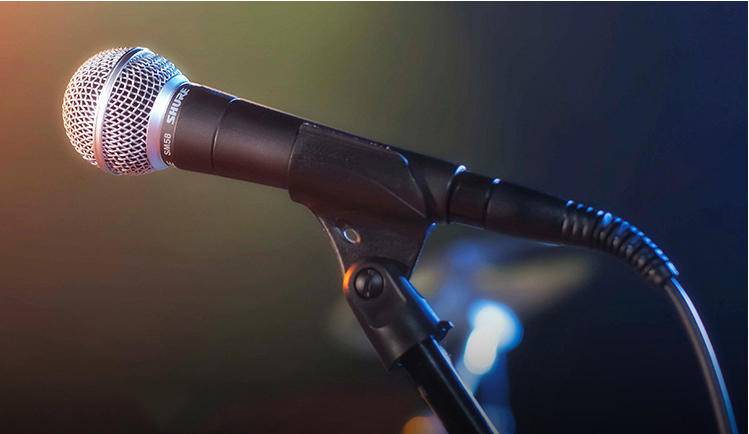 舒尔sm58现场音质,舒尔58s演唱效果
