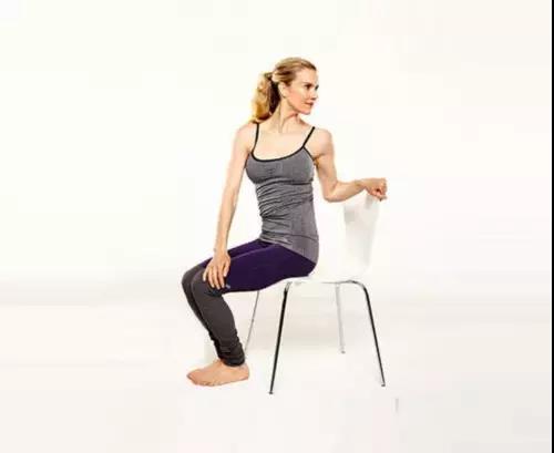 办公室瑜伽腰腹椅子动作,办公室久坐瑜伽锻炼方法