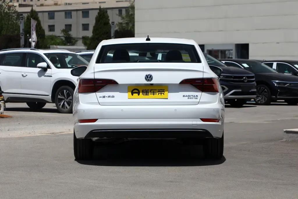 捷达vs7,速腾和捷达vs7哪个值得购买