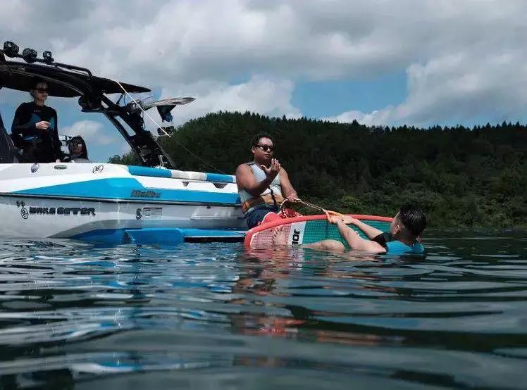 成都出发4天漫游攻略,成都出发10天自由行攻略