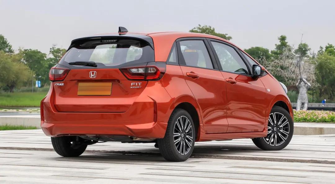 这几款两厢车简直惊艳,推荐一款值得买的一款两厢车