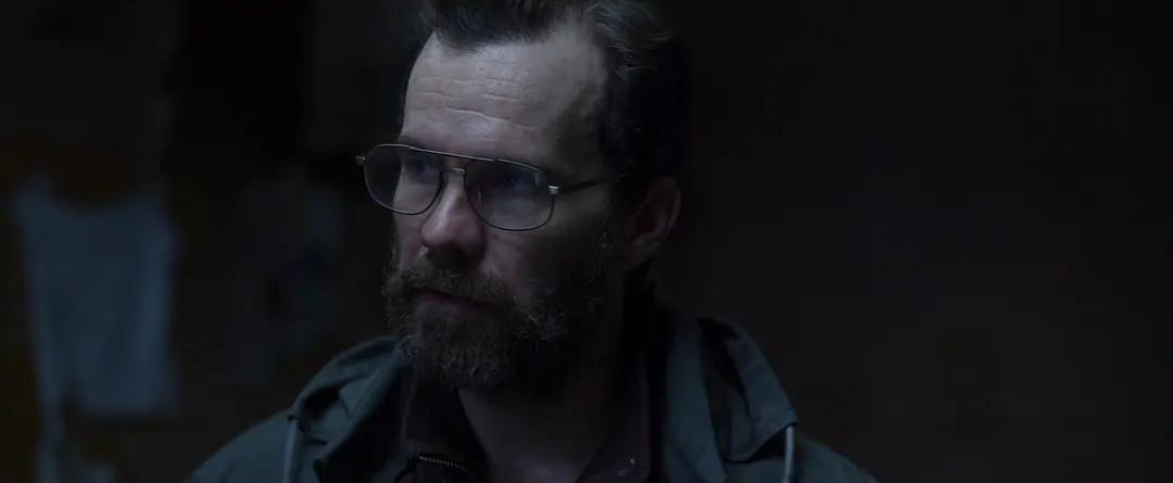 疯狂男人囚禁女孩7年，越看越窒息越揪心，真事改编的电影