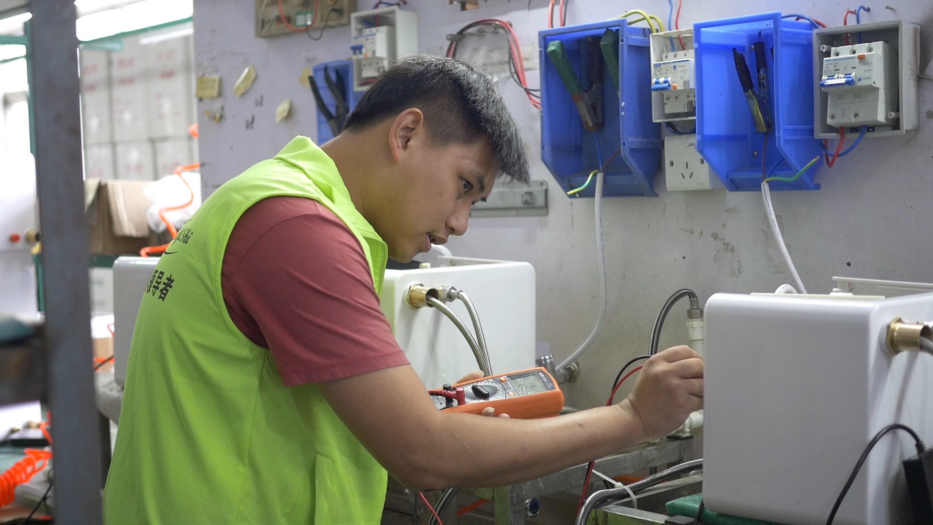 专业发廊热水器生产厂家推荐,洛易诗发廊热水器售后电话