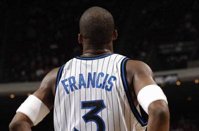 保罗将穿勇士3号球衣,穿3号球衣的球星是谁