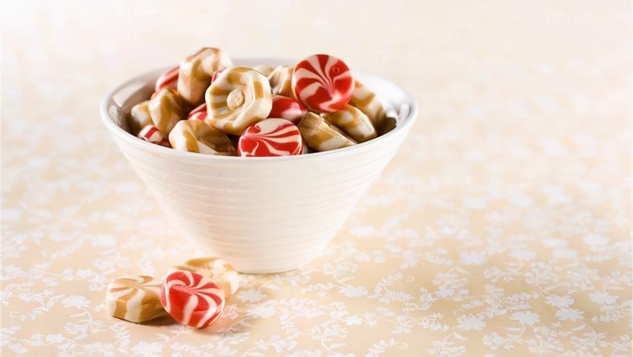 糖化血红蛋白高血糖正常啥原因,糖化血红蛋白高葡萄糖高怎么回事