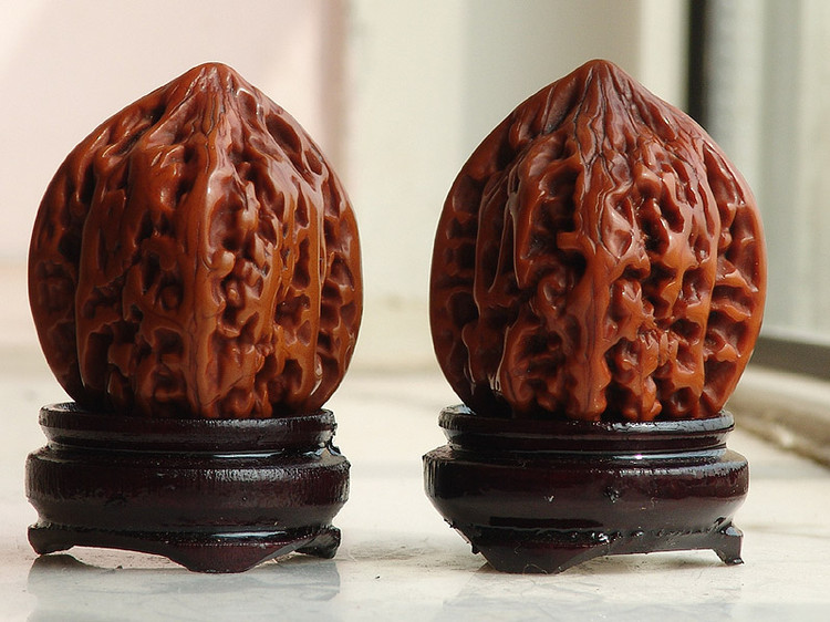 最好看文玩核桃,很常见的文玩核桃