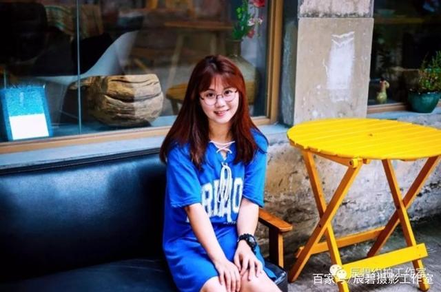 拍照不自然表情僵硬,拍照表情僵硬死板怎么解决