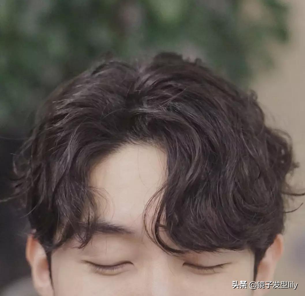 男士烫发图片纹理烫2020,今年发型最流行的男士烫发