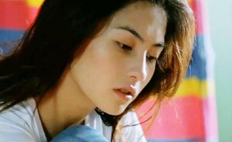 和闺蜜在一起还能继续相处吗,跟闺蜜感觉越来越远了还要继续吗