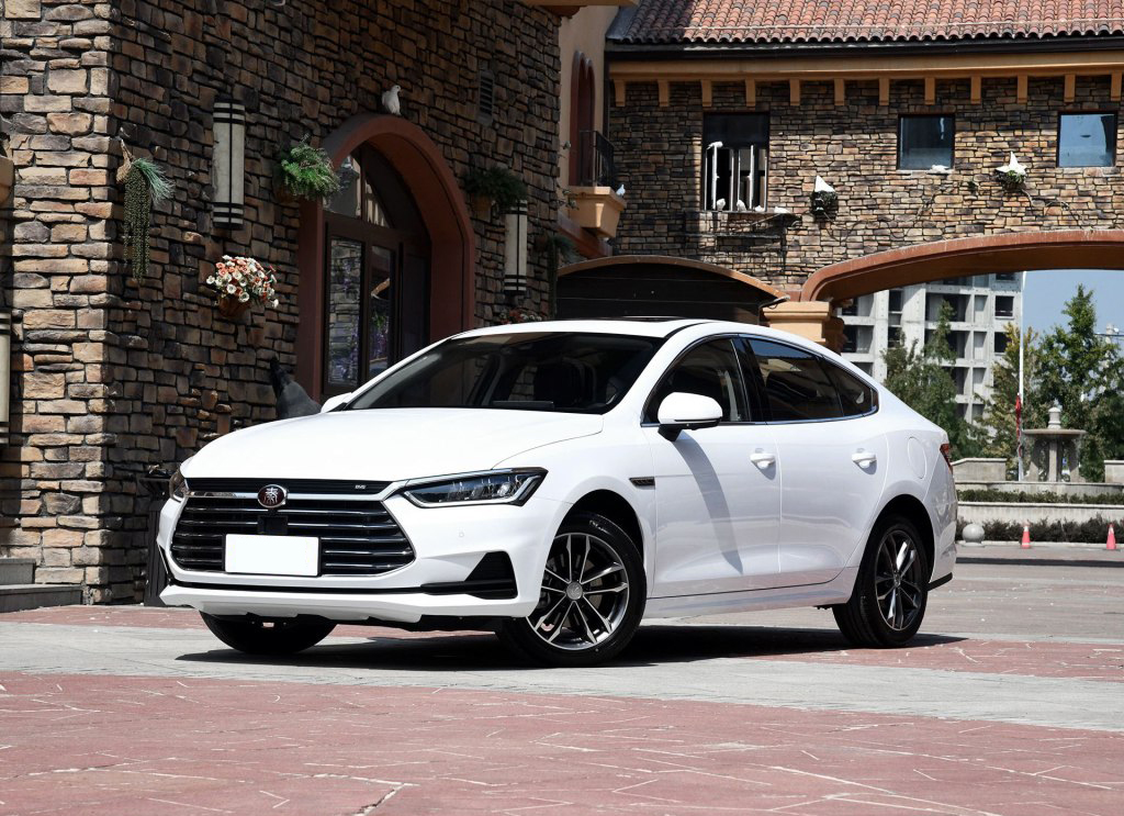 比亚迪秦pro燃油版底盘详解,比亚迪秦pro底盘和哪一款一样