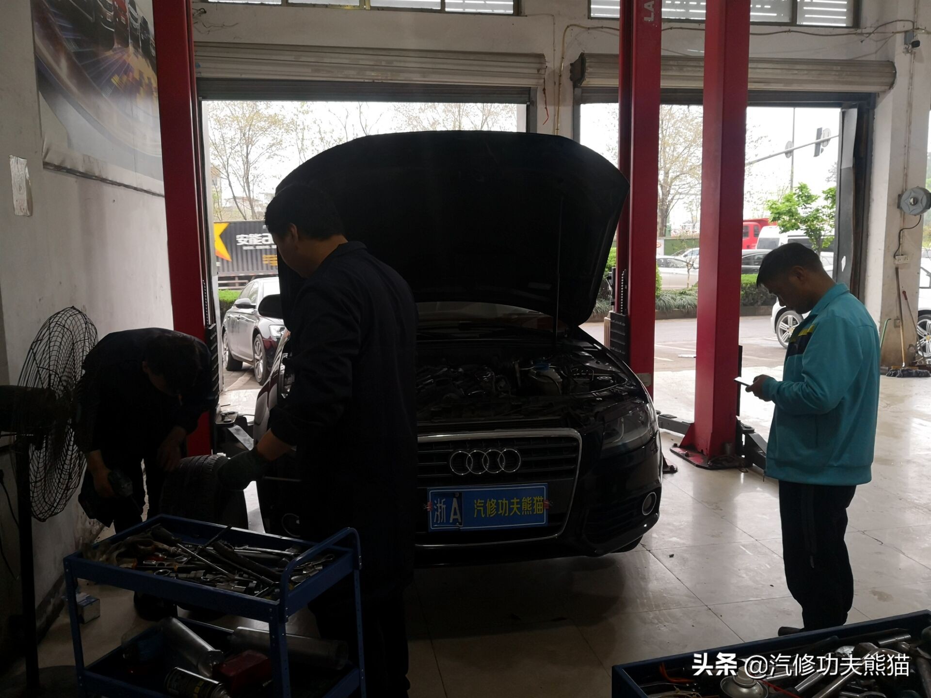 2013奥迪a4l烧机油怎么解决,奥迪a4l哪一款开始烧机油不严重