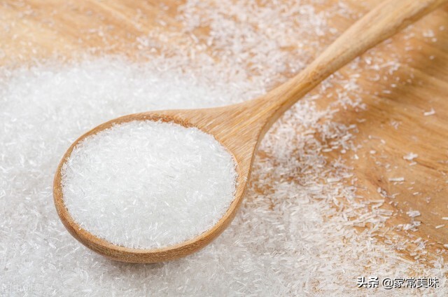 常吃鸡精安全吗,经常吃鸡精会尿黄吗