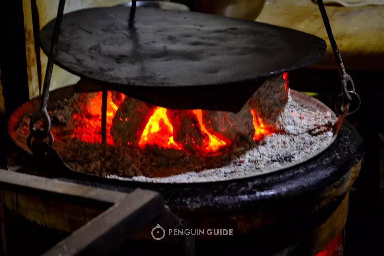 吃西安肉夹馍图片,吃西安肉夹馍视频