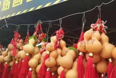 一个人出去有点无聊,一个人出去玩无聊吗