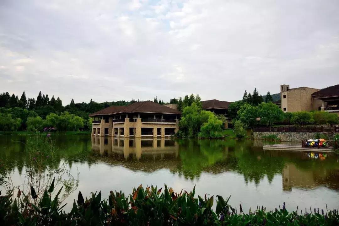 这些建筑会让世界再次记住杭州 (杭州70个经典建筑之商业篇)