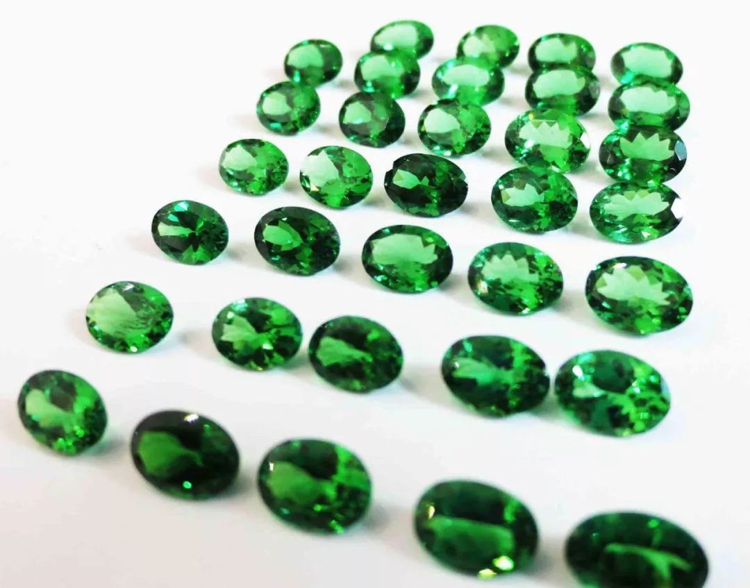 沙弗莱身价多少,沙弗莱为什么比祖母绿便宜